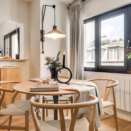 Font - 1 Et Balcon A Opera *