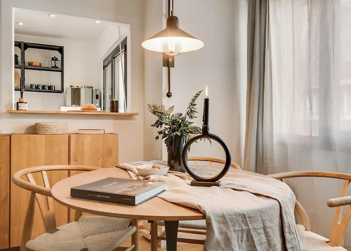 Font - 1 Et Balcon A Opera Apartment Paris