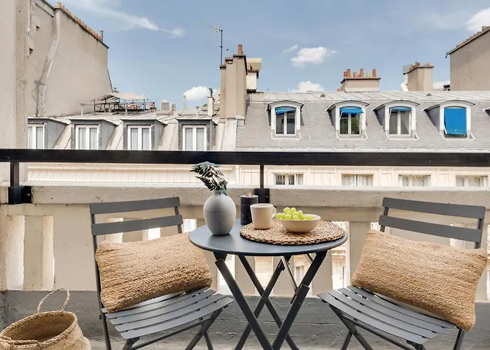 Font - 1 Et Balcon A Opera