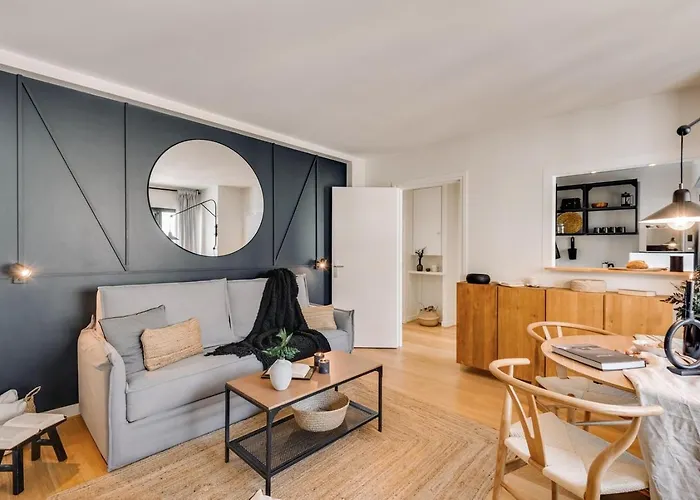 Font - 1 Et Balcon A Opera Apartment *